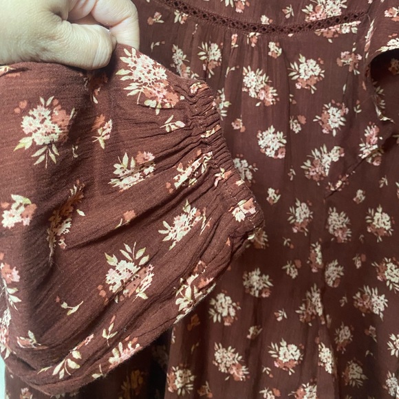 Madewell women’s ladder trim ruffle floral top size M color red/burgundy - Picture 4 of 6